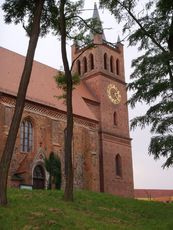 Muencheberg_Pfarrkirche_St._Marien_2.jpg