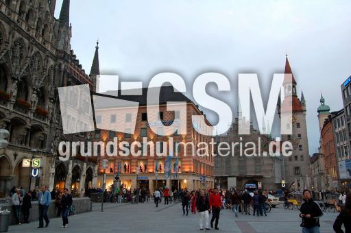 Marienplatz_2.JPG