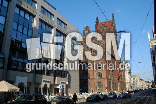 Oberlandesgericht.JPG