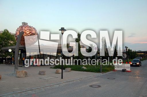 S-Bahn_Unterföhring_2.JPG
