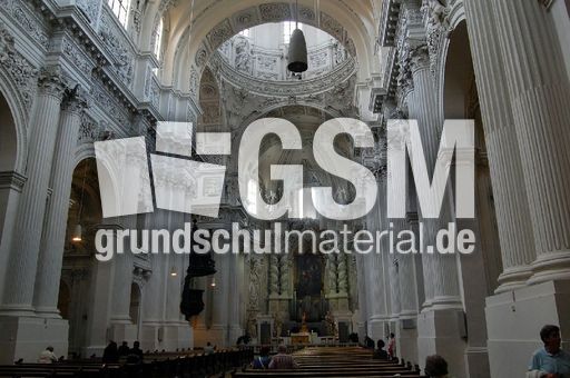 Theatinerkirche_4.JPG