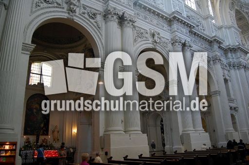Theatinerkirche_5.JPG