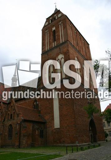 Dom-Güstrow-1.jpg