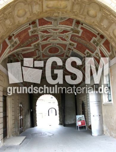 Schloss-Güstow-2.jpg