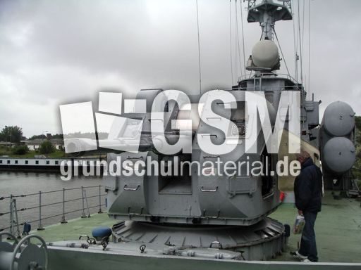 Raketenschnellboot-Geschützturm.JPG