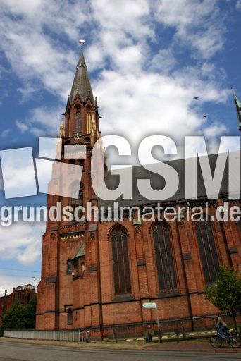 Paulskirche-Schwerin-2.jpg