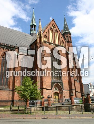 Paulskirche-Schwerin-3.jpg