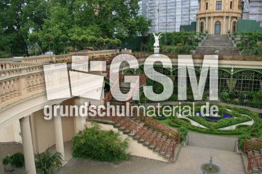 Schloss-Schwerin-Orangerie-1.jpg