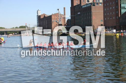 Duisburg-Innenhafen-Drachenbootrennen-2.JPG