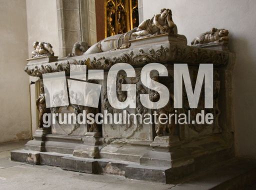 Grabdenkmal_5771.jpg