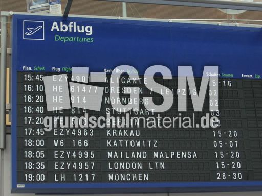 Flughafenanzeigetafel.JPG