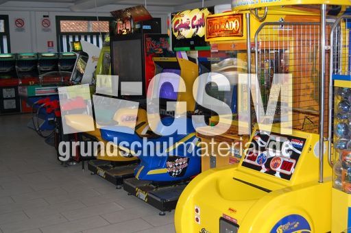 Spielhalle.JPG