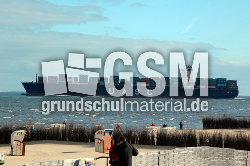 Containerschiff_2.JPG