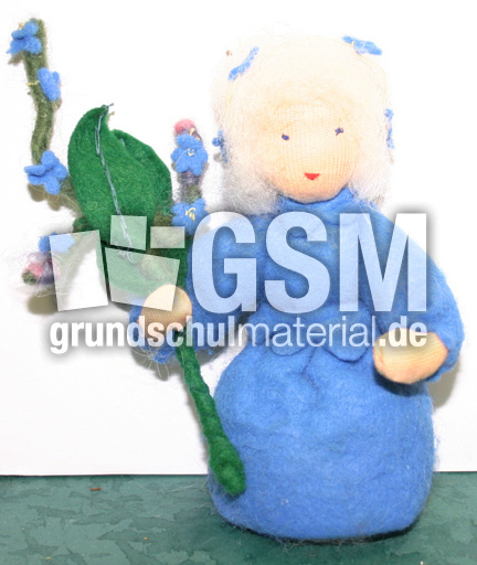 Waldorfpuppe-Vergissmeinnicht.jpg