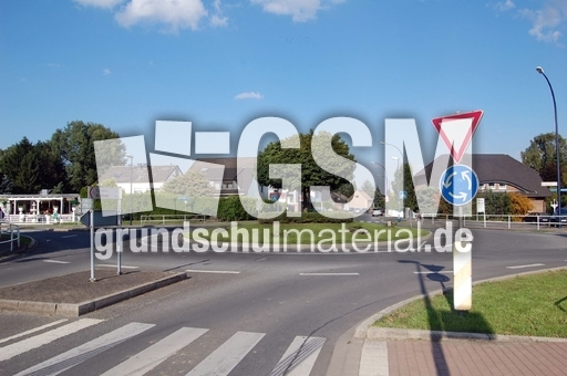 Kreisverkehr_4.JPG
