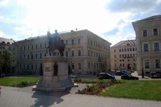 Ludwig_Denkmal.JPG