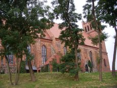 Muencheberg_Pfarrkirche_St._Marien_1.jpg