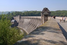 Edersee_Staumauer_2.JPG