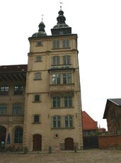 Schloss-Güstow-1.jpg