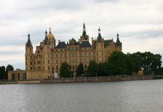 Schloss-Schwerin-3.jpg