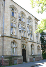 Seminargebäude-Universität-1.jpg