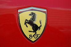 Ferrariemblem.JPG