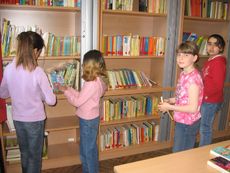 Schulbücherei2.JPG